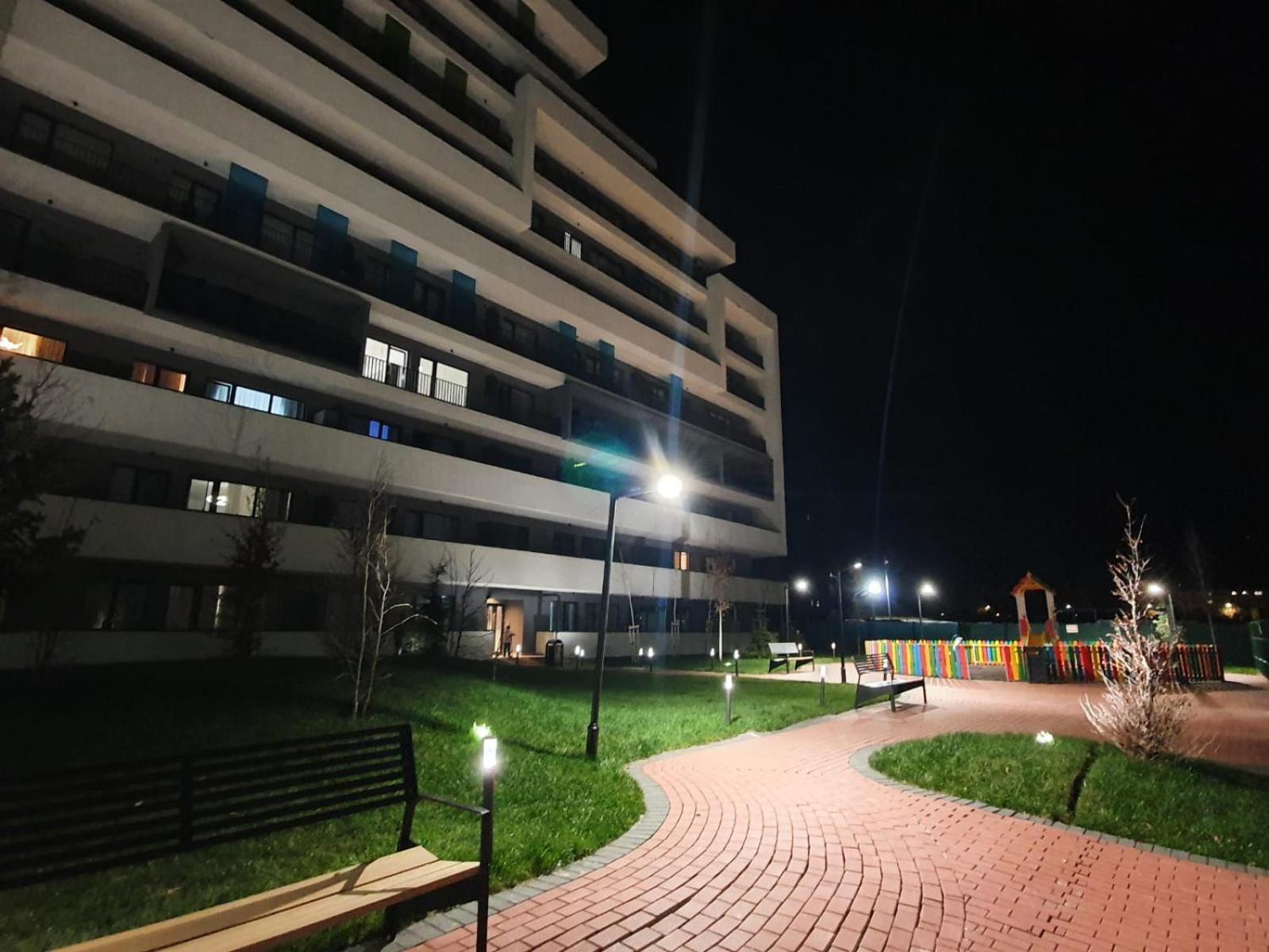 Apartment Tzuba Luxury Coresi Mall