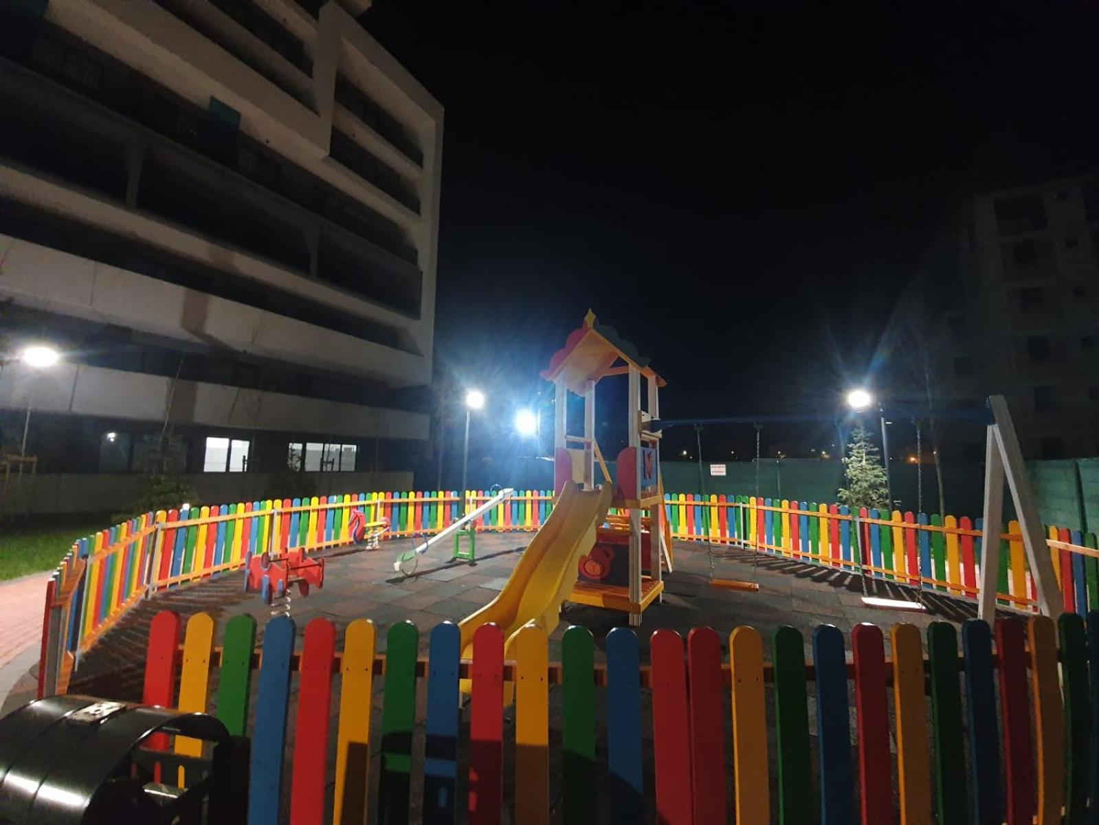 Apartment Tzuba Luxury Coresi Mall *