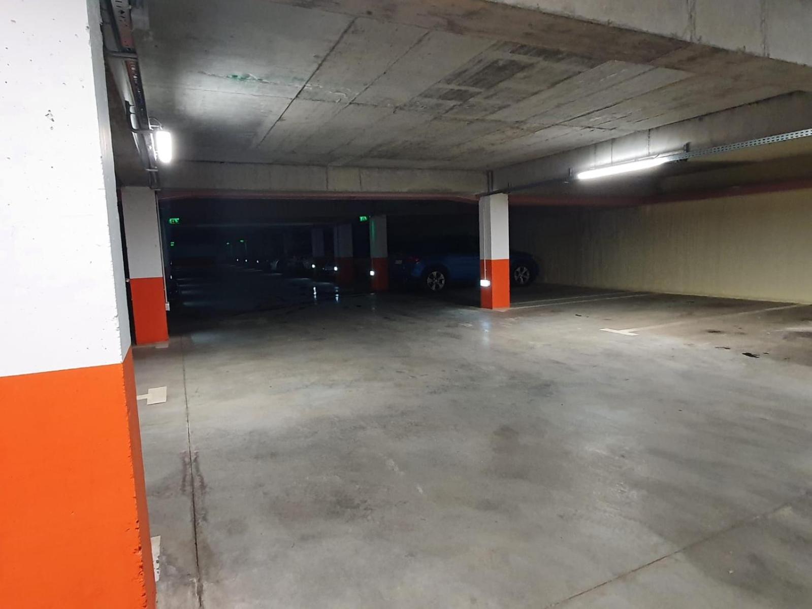 Apartment Tzuba Luxury Coresi Mall